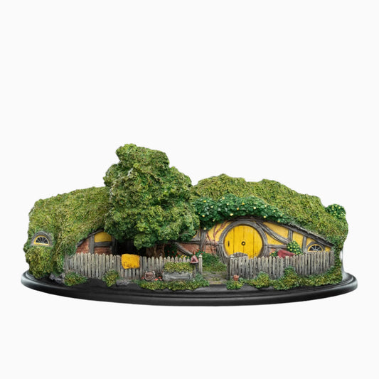 The Hobbit Trilogy - Hobbit Hole 25 Gandalf's Cutting Environment-WETA Workshop Polystone Figurine-Helix Sounds
